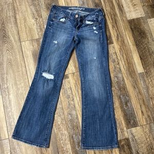 American Eagle Favorite Boyfriend jeans size 2 Short